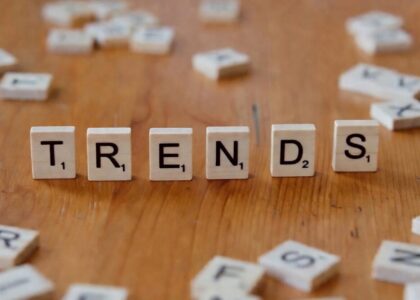 Scrabble pieces saying "TRENDS"